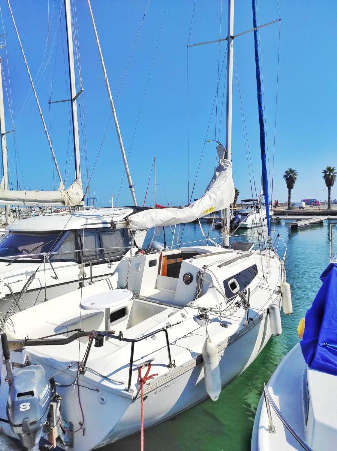 Voilier A Quai Au Calme Hotell Canet-en-Roussillon Eksteriør bilde
